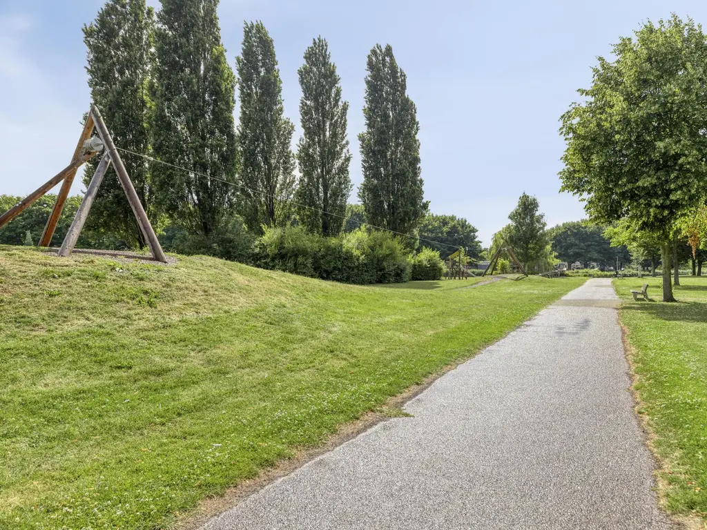Hoefslag 62, BARENDRECHT