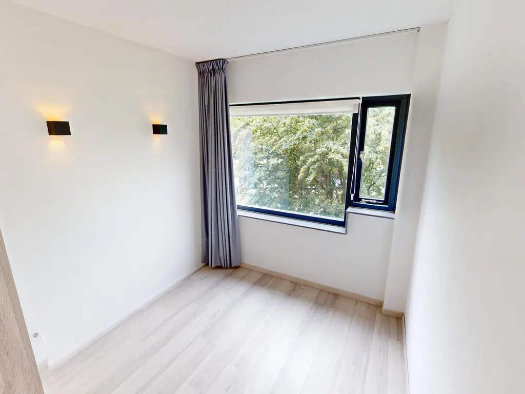 Zandsteen 17, HOORN
