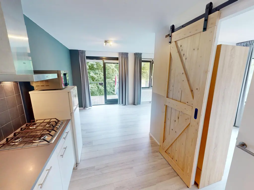 Zandsteen 17, HOORN