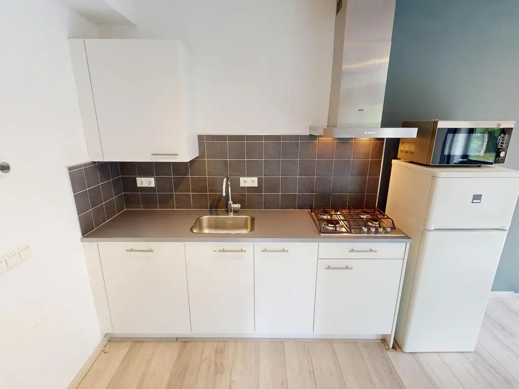 Zandsteen 17, HOORN