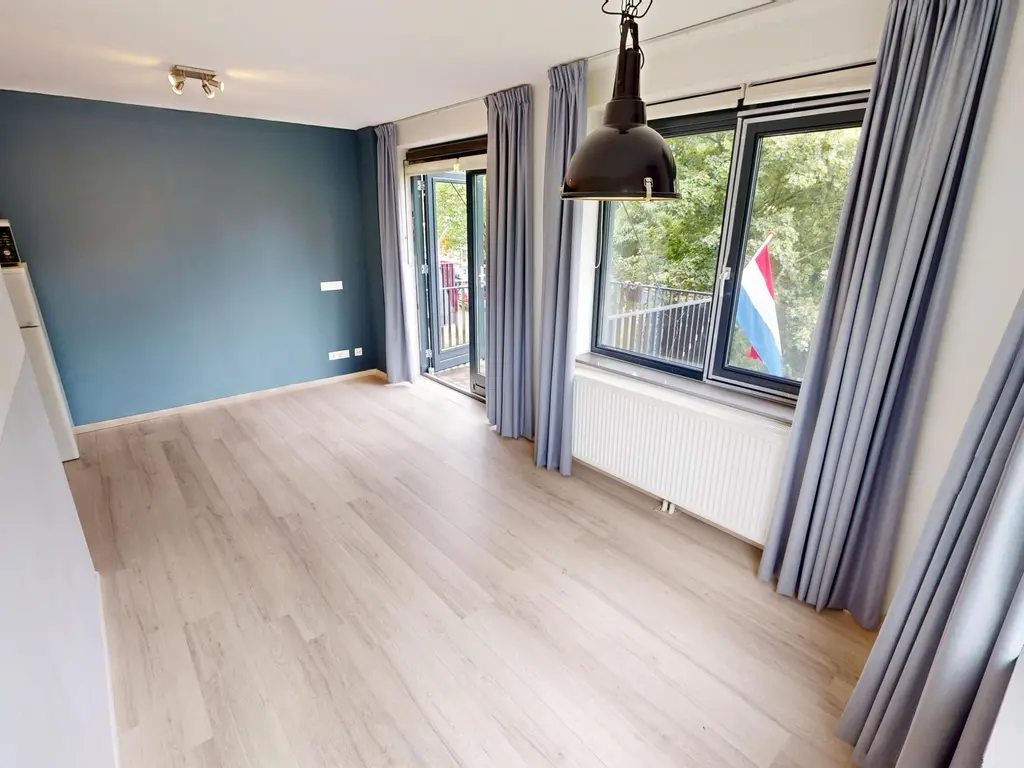 Zandsteen 17, HOORN