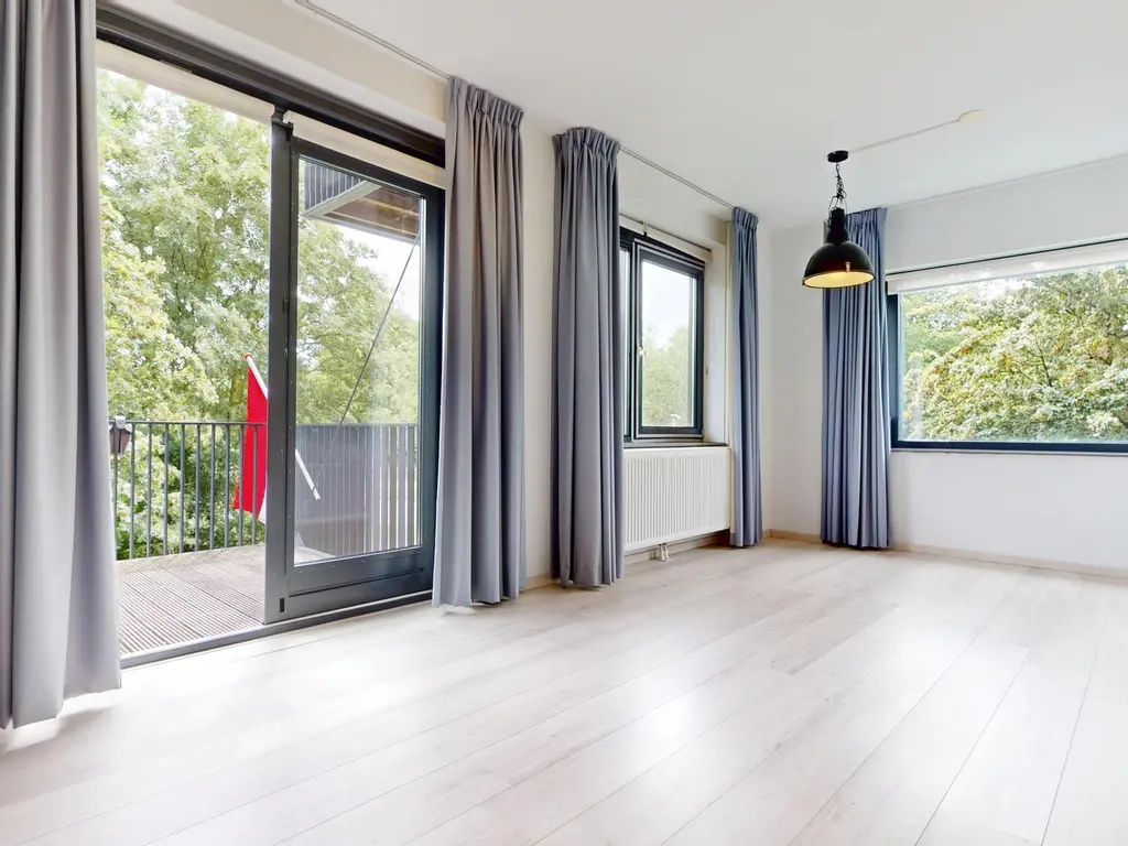 Zandsteen 17, HOORN