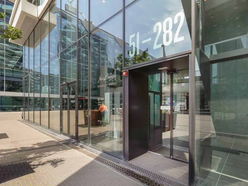Anna van Buerenplein 235, Den Haag