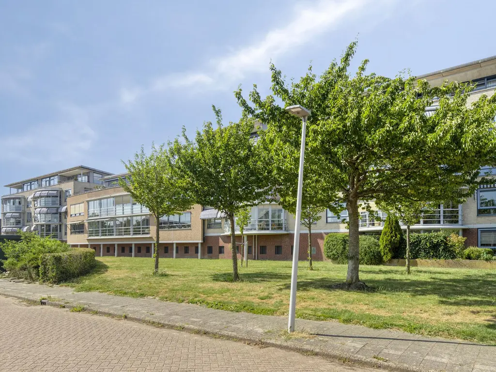 Serenadelaan 81, BARENDRECHT