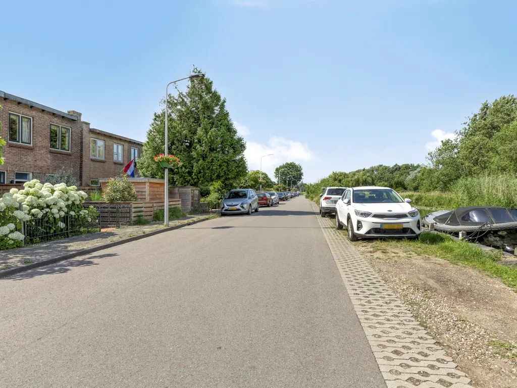 Vrouwenweg 25, Leiden
