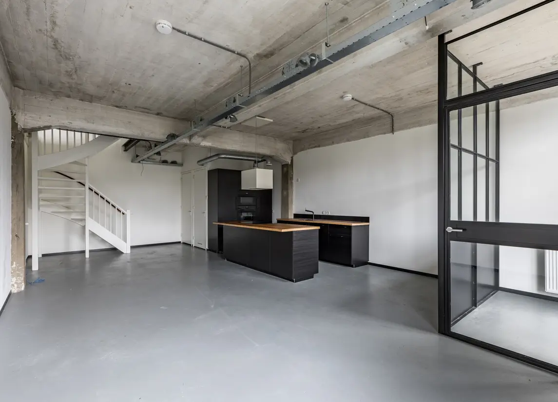Almystraat 30
