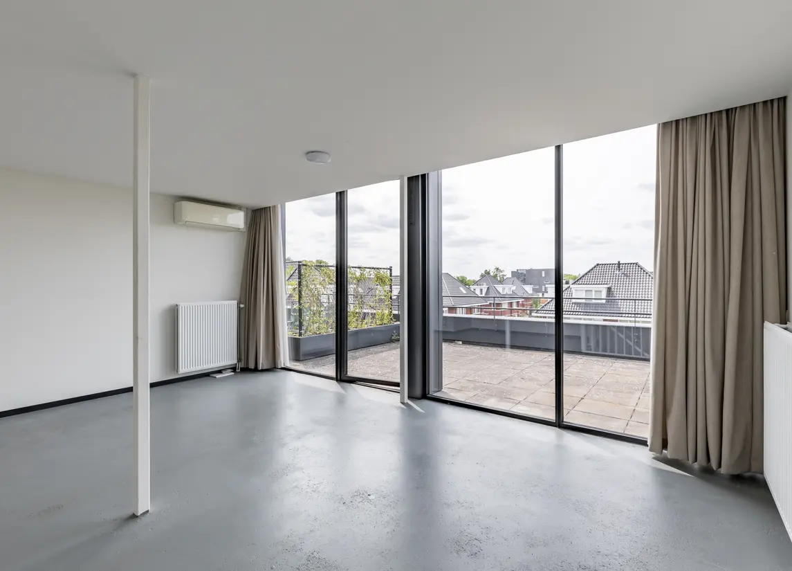 Almystraat 30