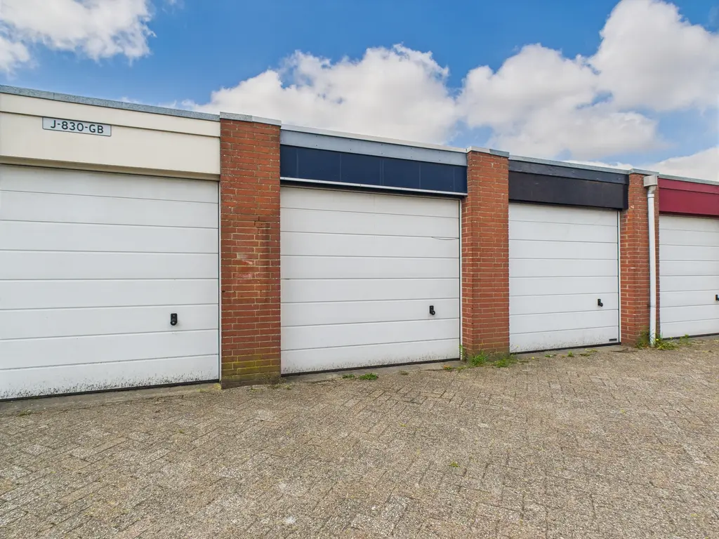 Louis Armstrongerf 33, Bergen op Zoom