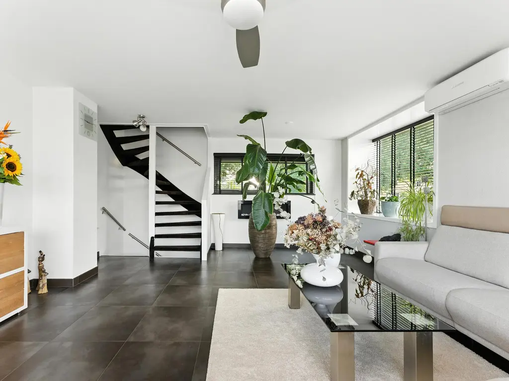 Digna Johannaweg 75, HOOGVLIET ROTTERDAM