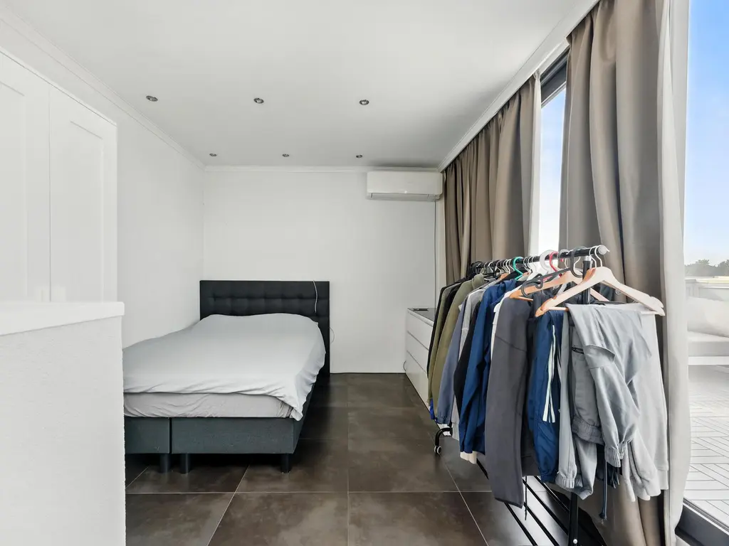 Digna Johannaweg 75, HOOGVLIET ROTTERDAM