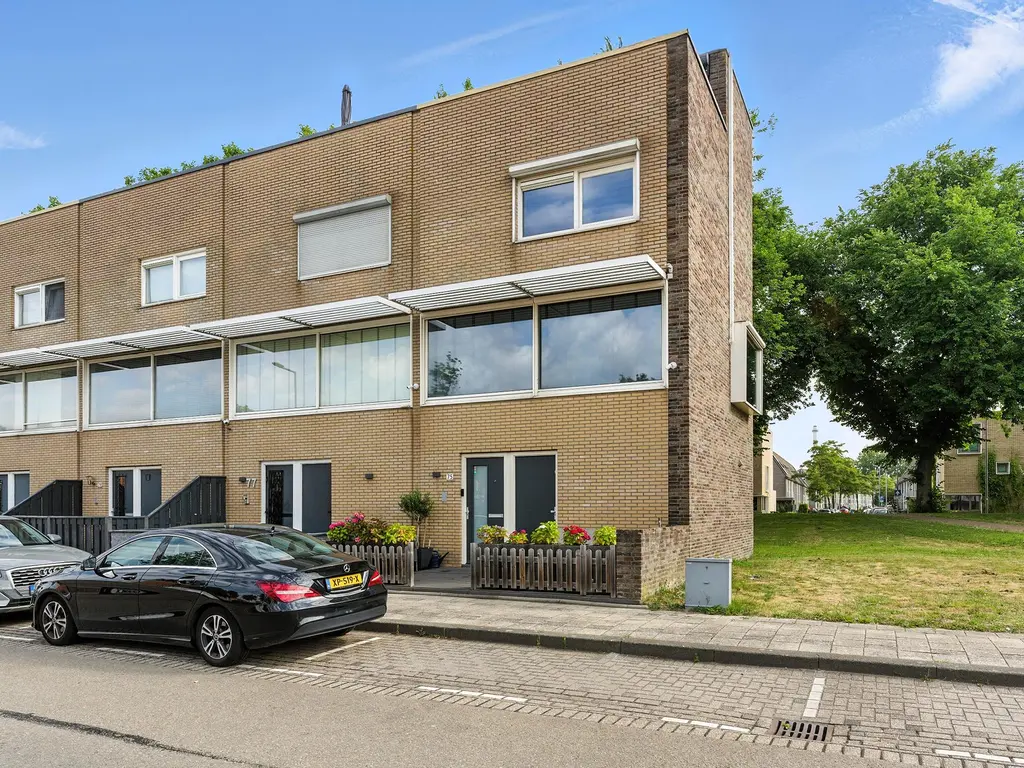 Digna Johannaweg 75, HOOGVLIET ROTTERDAM
