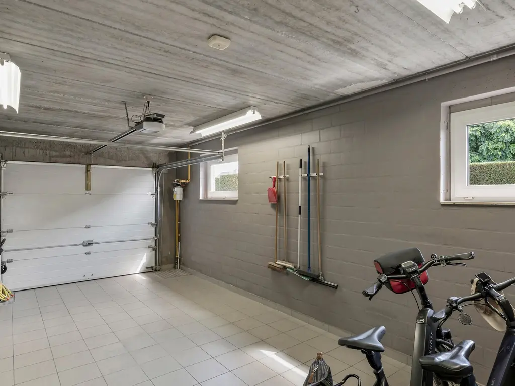 Koning Albertstraat 181  , Ravels