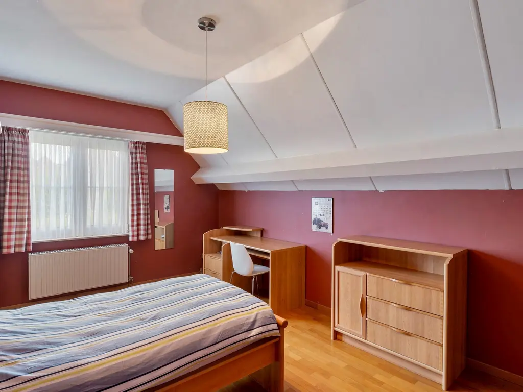 Koning Albertstraat 181  , Ravels