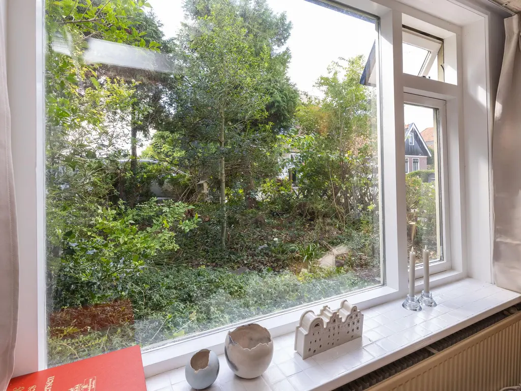 Dorpsstraat 111, Winkel