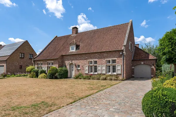 Steenweg Weelde 116  
