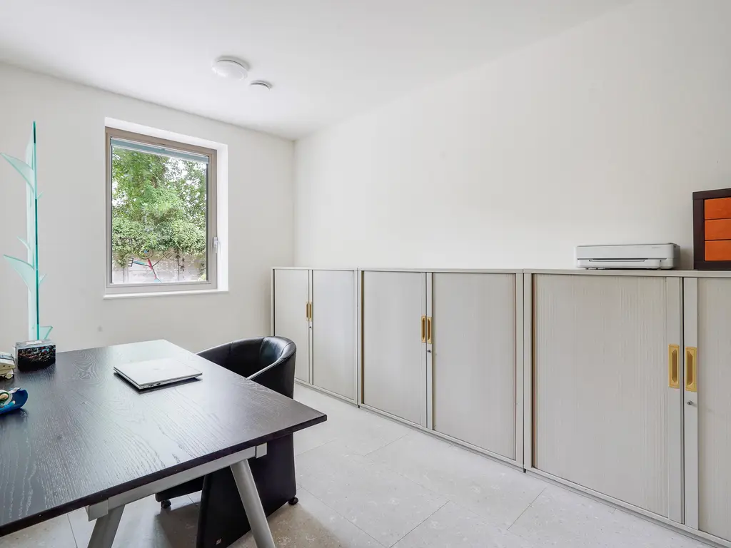 Onafhankelijkheidstraat 11, Den Haag