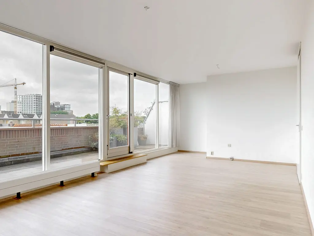 Lage Rijndijk 15J, Leiden