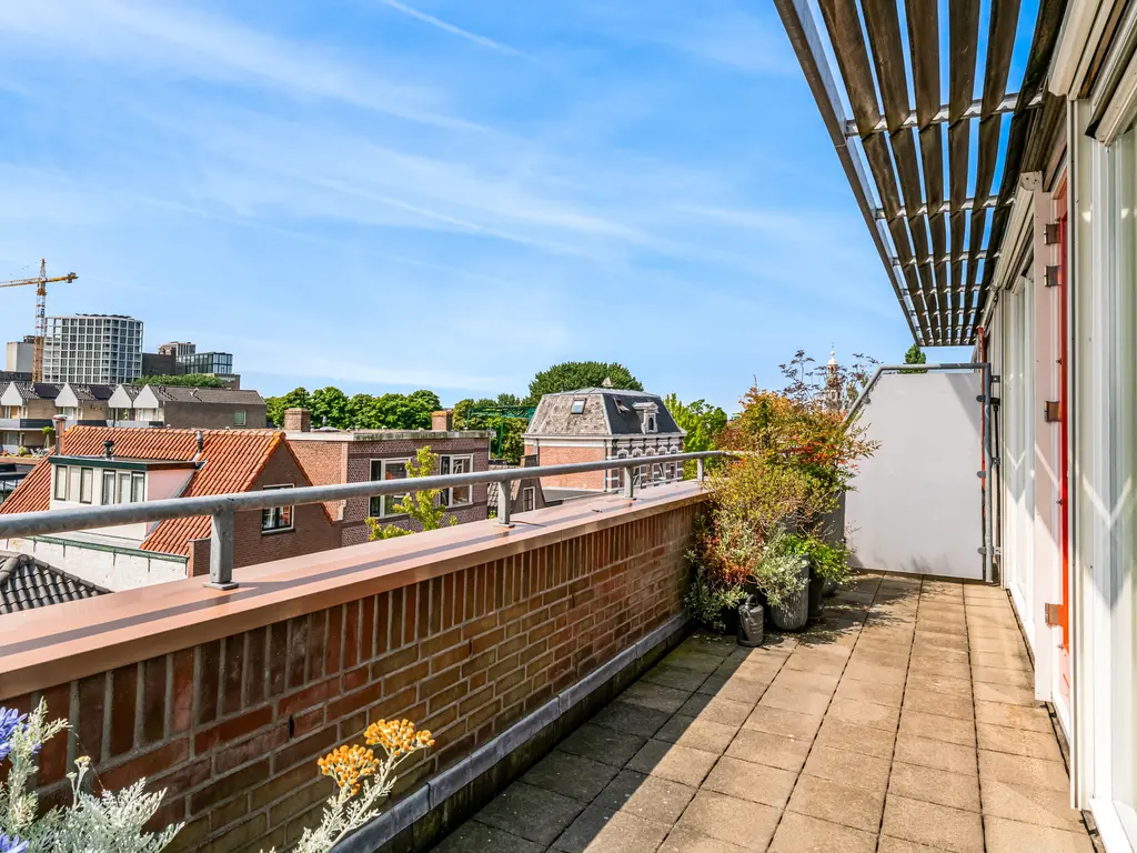 Lage Rijndijk 15J, Leiden