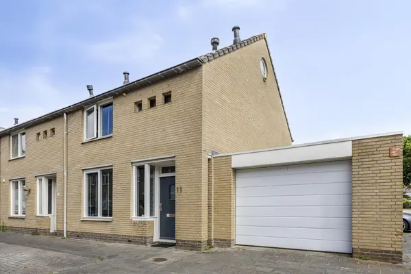 Giessenstraat 11