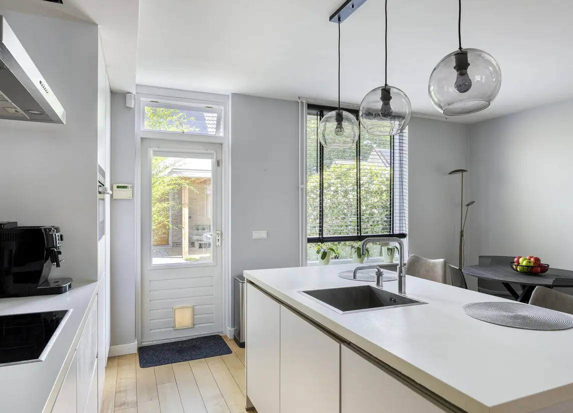 Giessenstraat 11