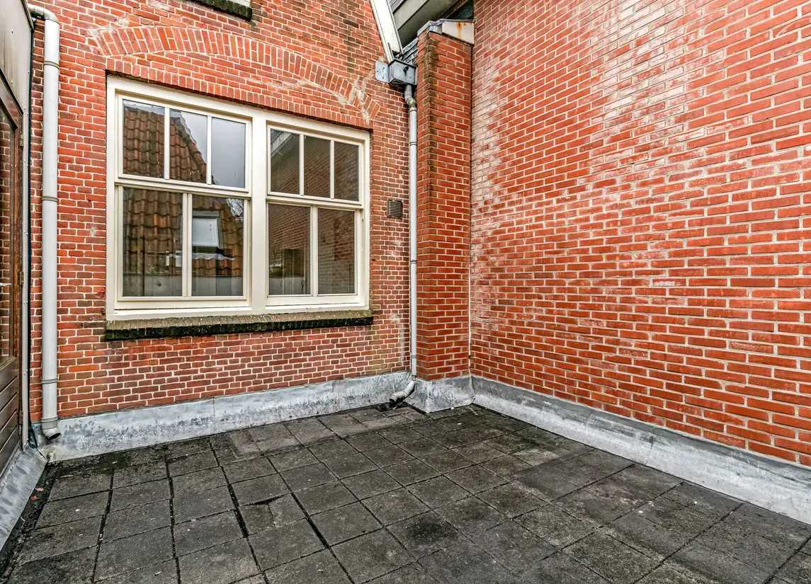 Middelweg 28