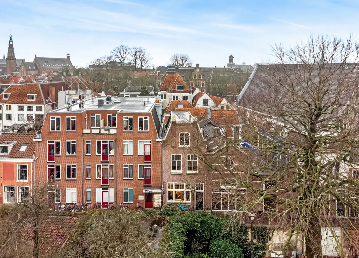 Middelweg 28