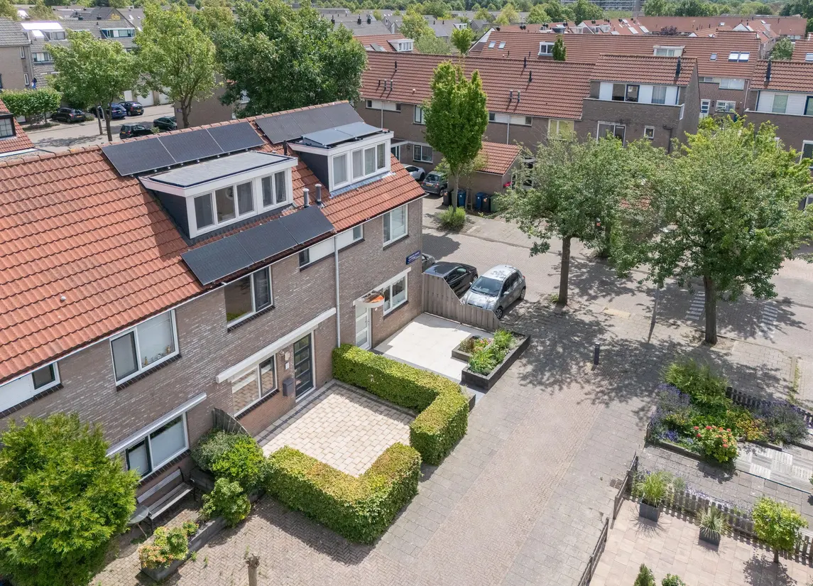 H Roland Holststr 4