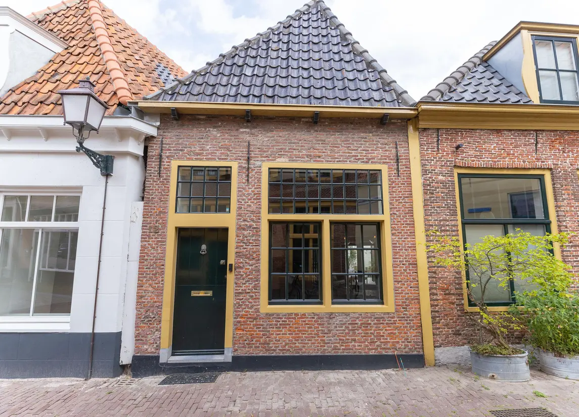 Schoolsteeg 12