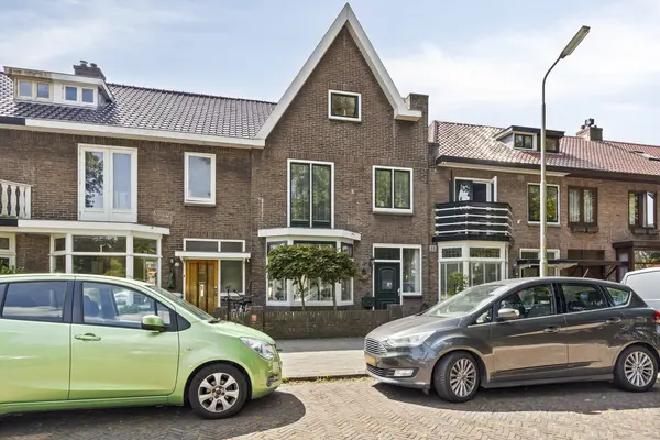 Jan Pieterszoon Coenstraat 107