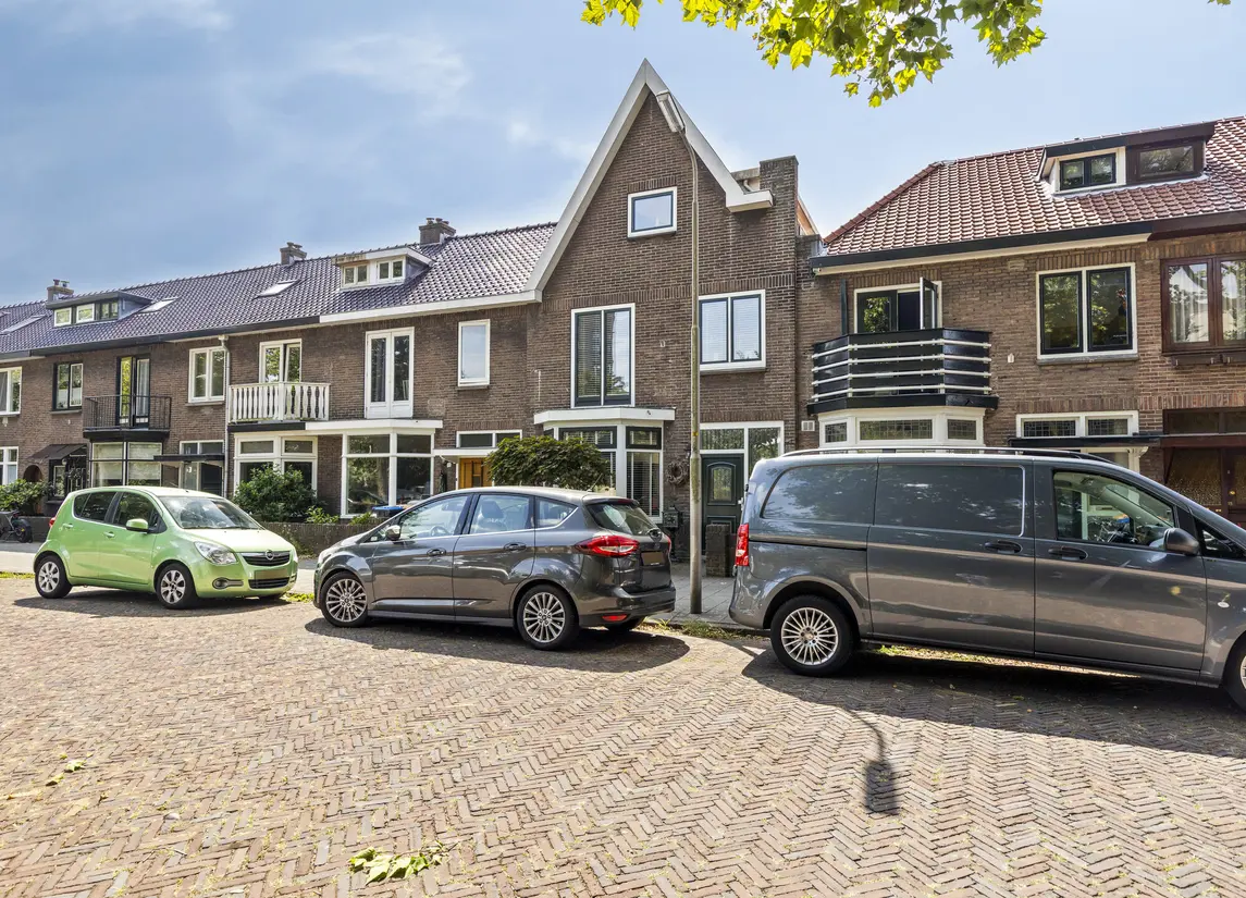 Jan Pieterszoon Coenstraat 107