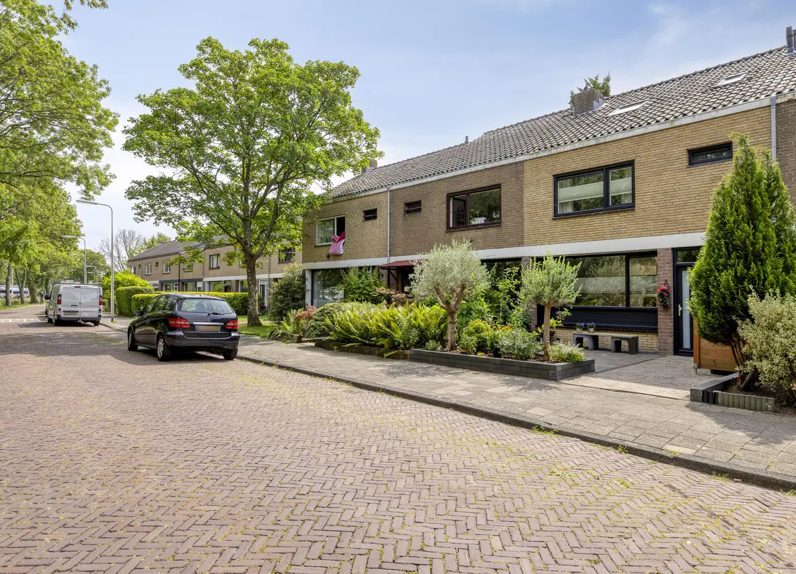 Mr. Jan Tuningstraat 52