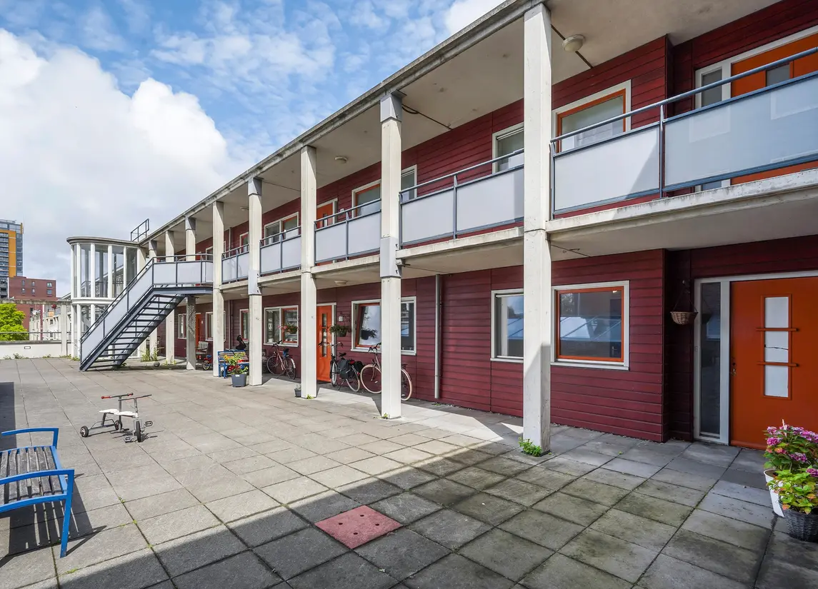 Vriezenveenstraat 74