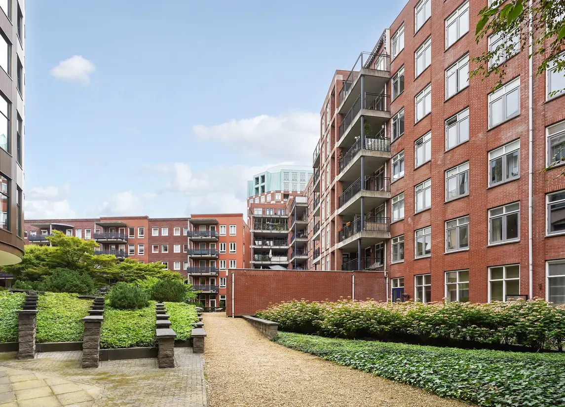 Muzenplein 48