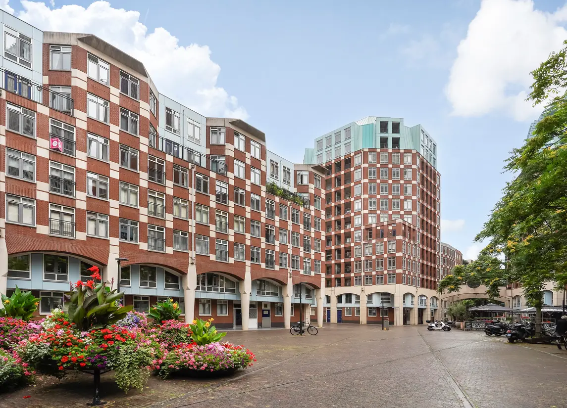 Muzenplein 48