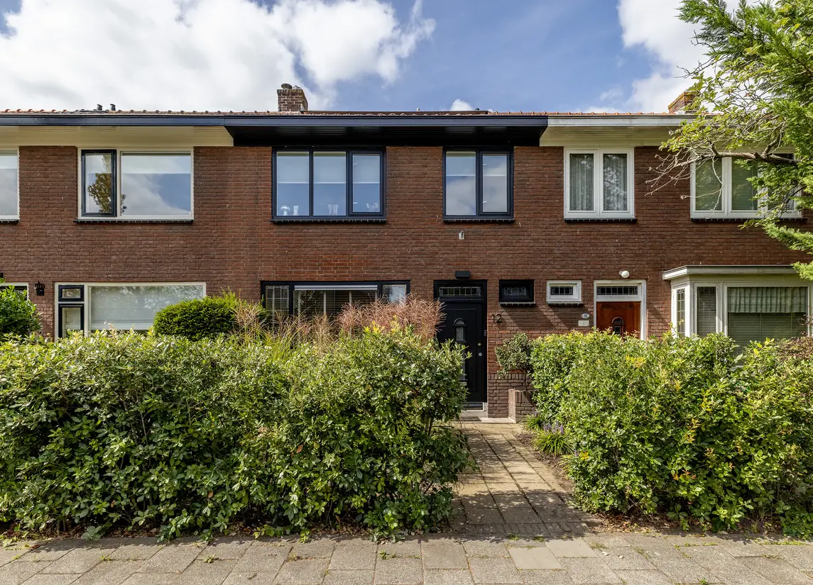 Prins Bernhardstraat 12