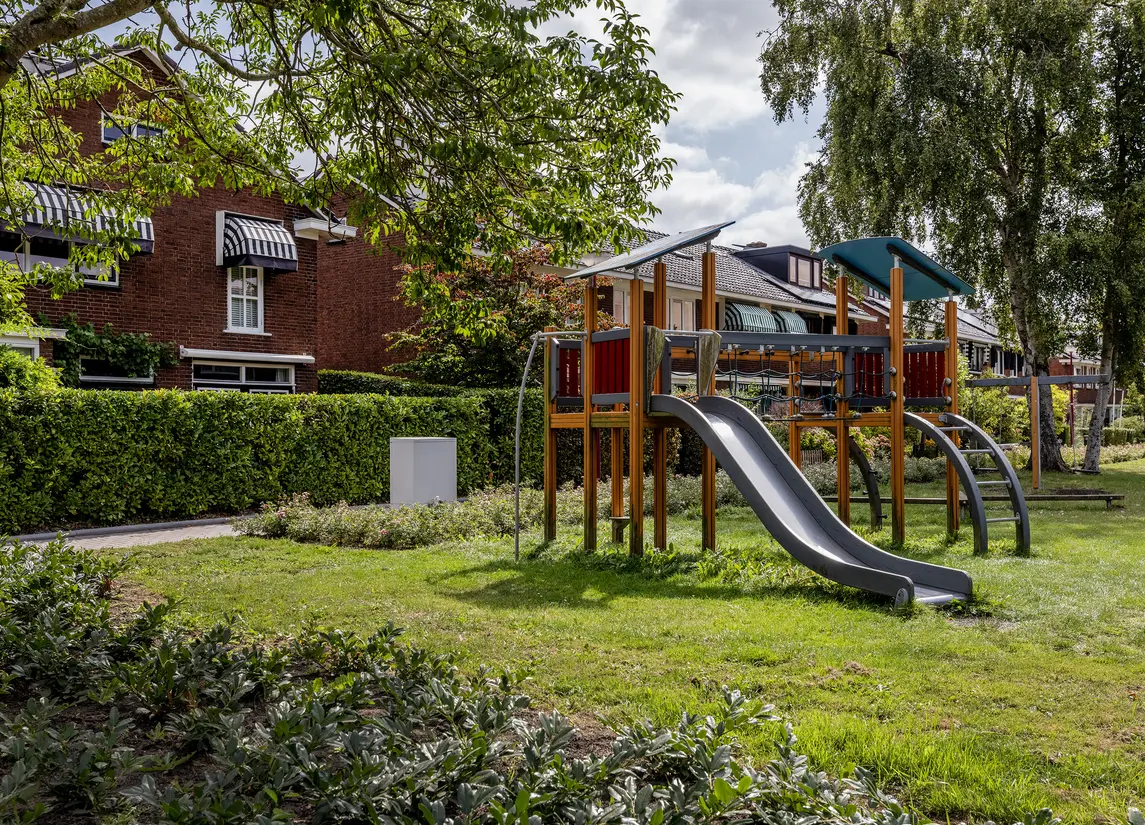 Prins Bernhardstraat 12