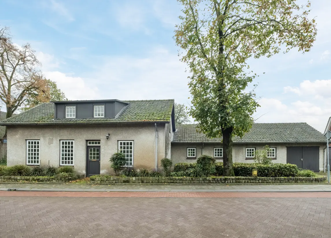 Oostrikkerstraat 1