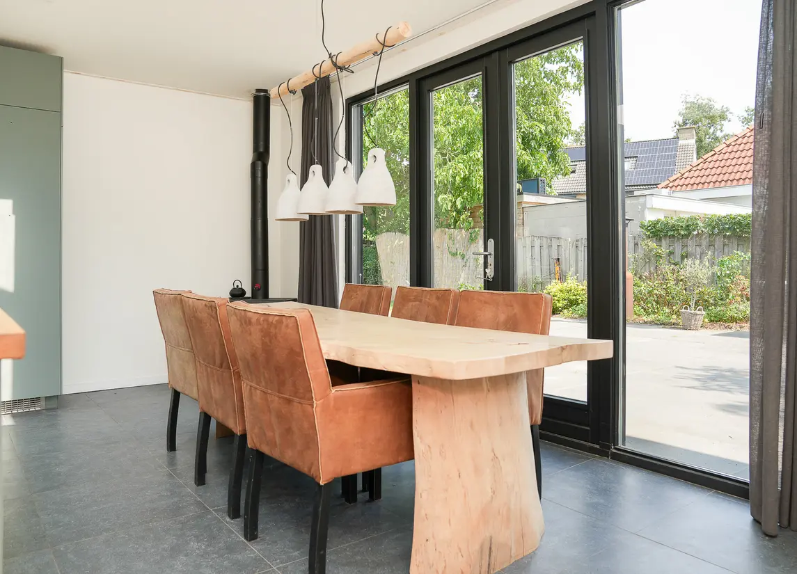 Burgemeester van Suchtelenstraat 17
