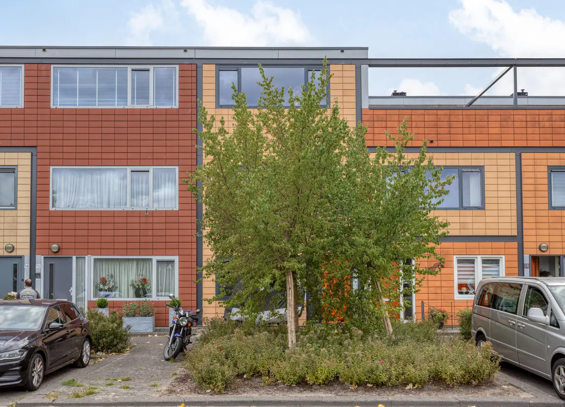 Tahitistraat 16