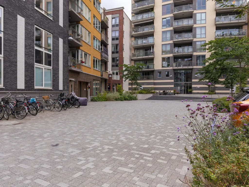 Bart van der Leckhof 6, DIEMEN