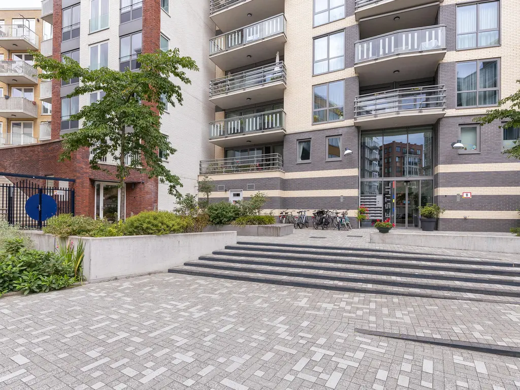 Bart van der Leckhof 6, DIEMEN