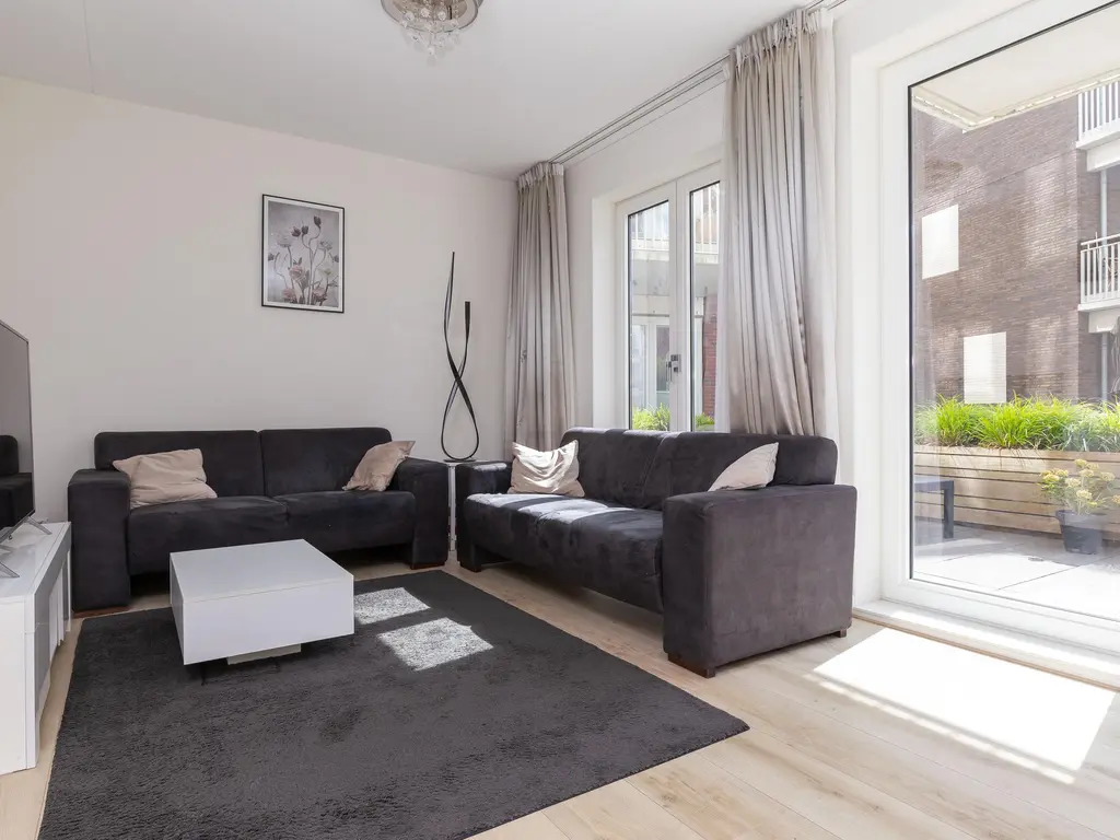 Bart van der Leckhof 6, DIEMEN