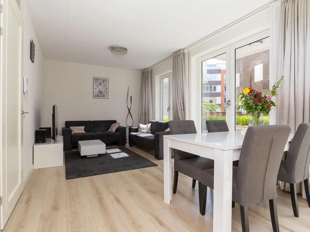 Bart van der Leckhof 6, DIEMEN