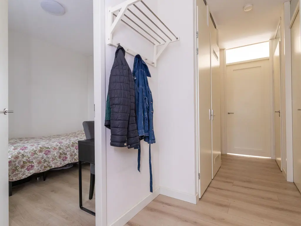 Bart van der Leckhof 6, DIEMEN