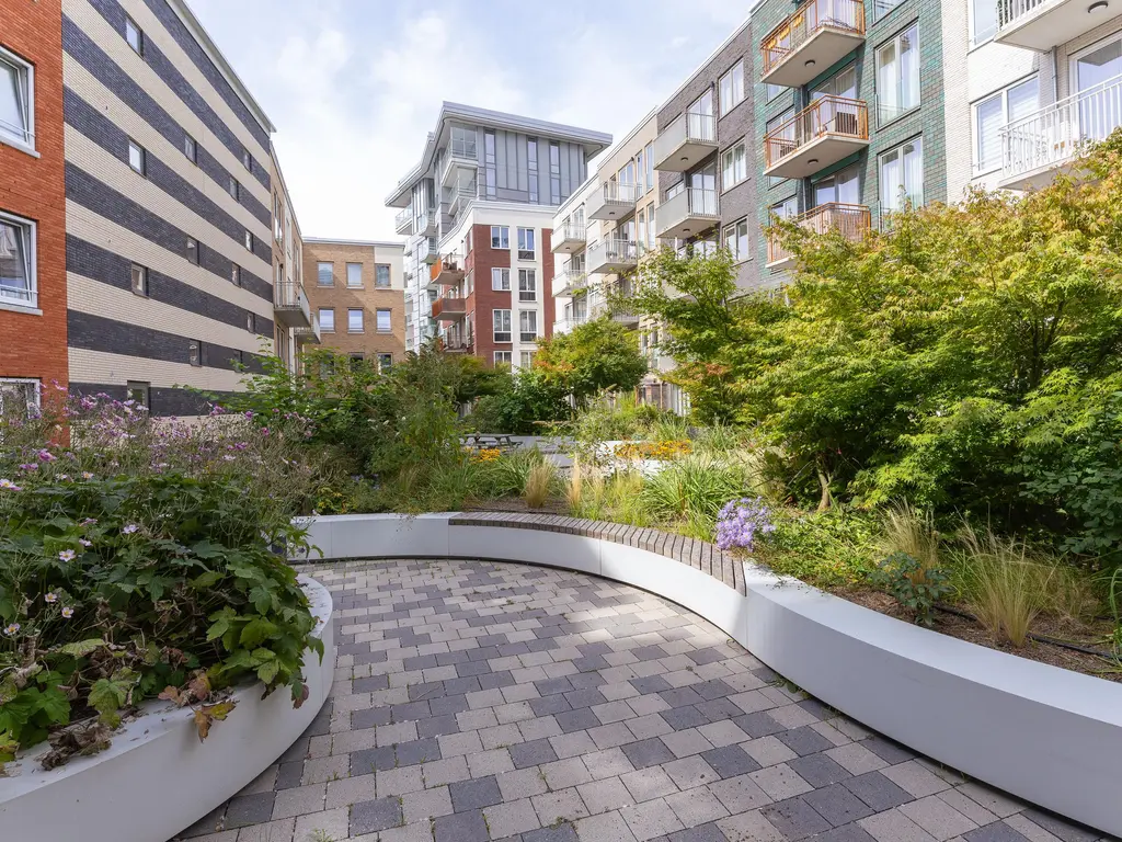 Bart van der Leckhof 6, DIEMEN