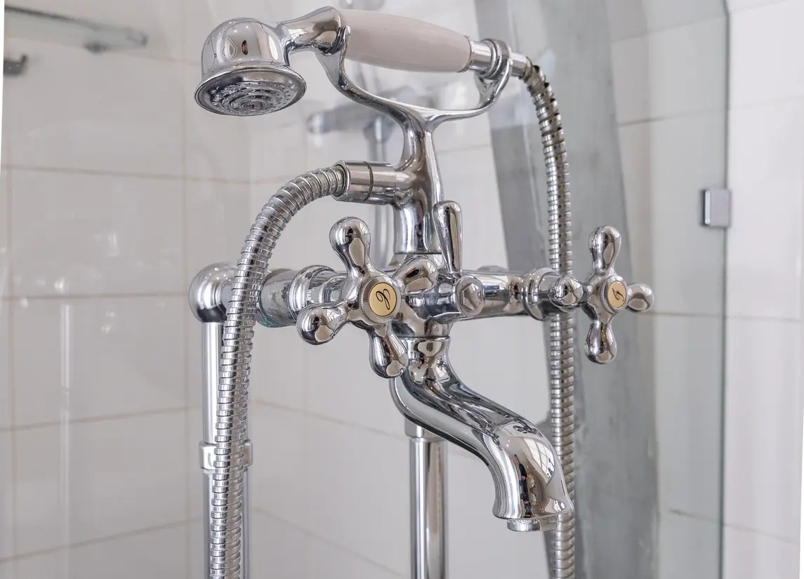 Jeudje 8