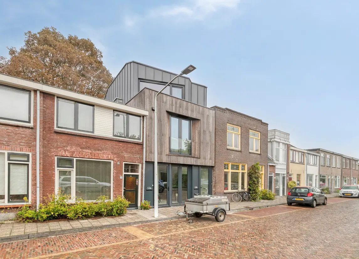 Pioenstraat 12B