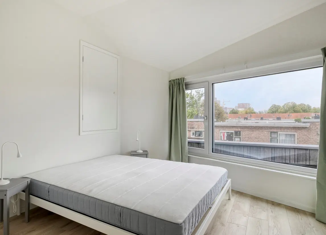 Pioenstraat 12B
