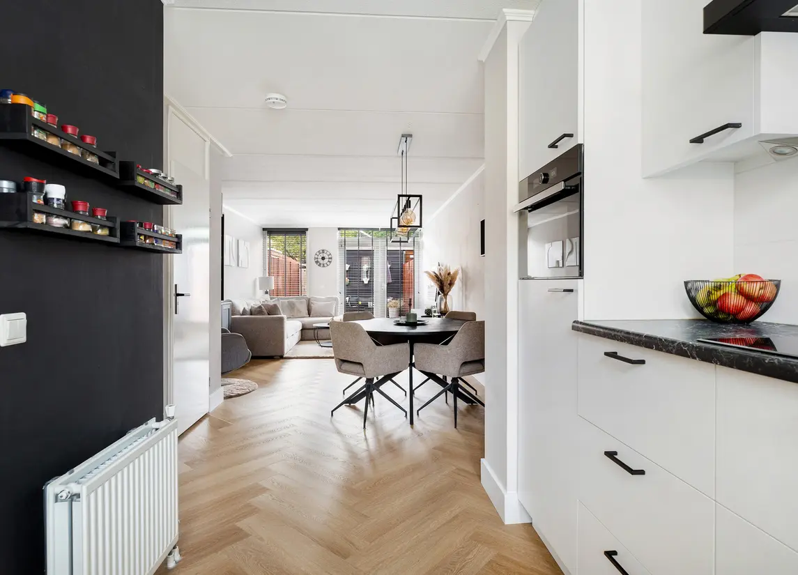 Van der Linden-akker 14