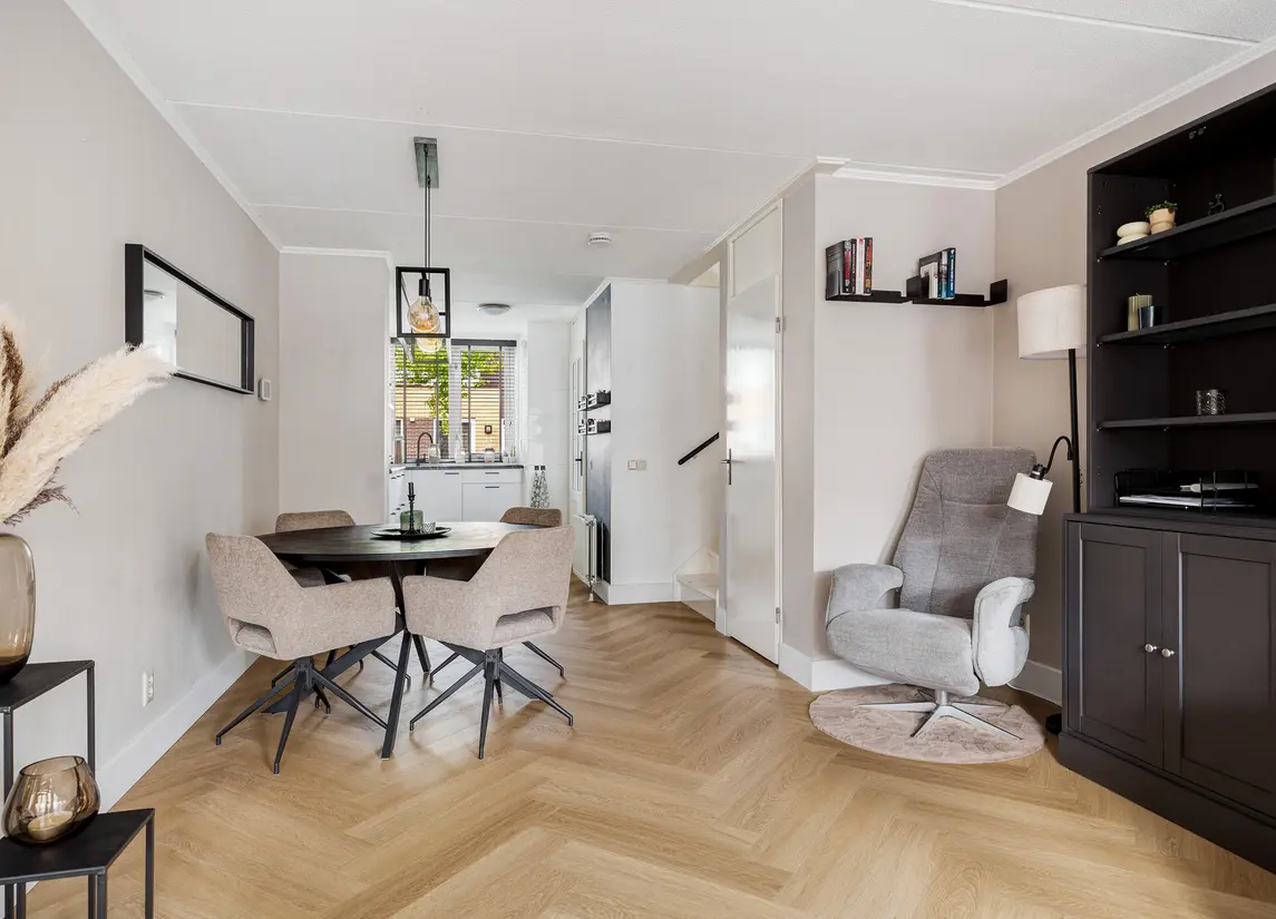 Van der Linden-akker 14